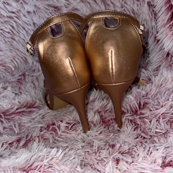 Chic Tan & Pink Strappy Heels with Glitter Accents Women’s Size 7 NEW/Never Worn - Picture 4 of 7